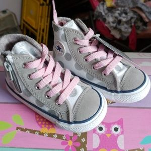 Girls Converse